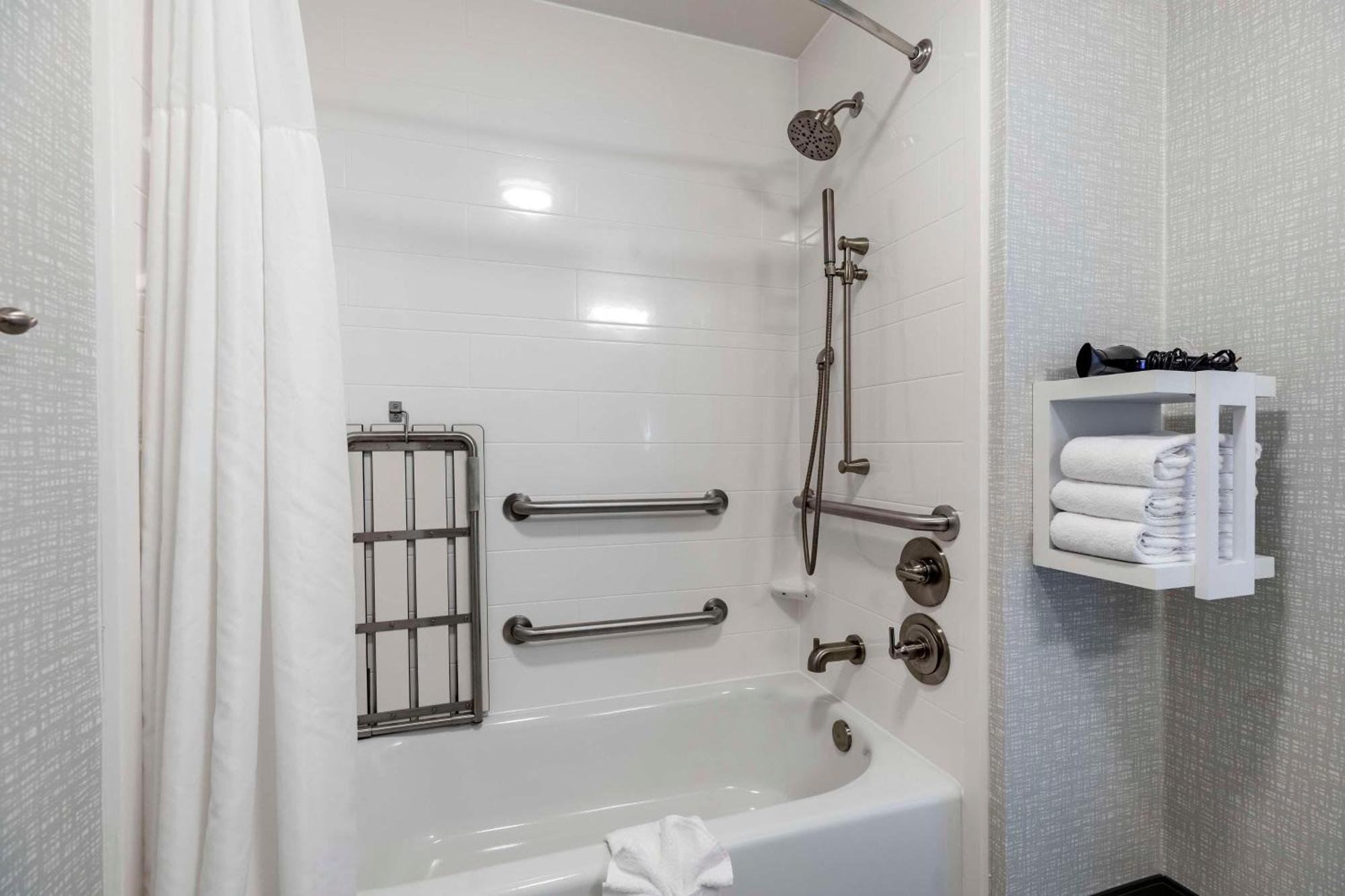 Hampton Inn Fort Collins Buitenkant foto